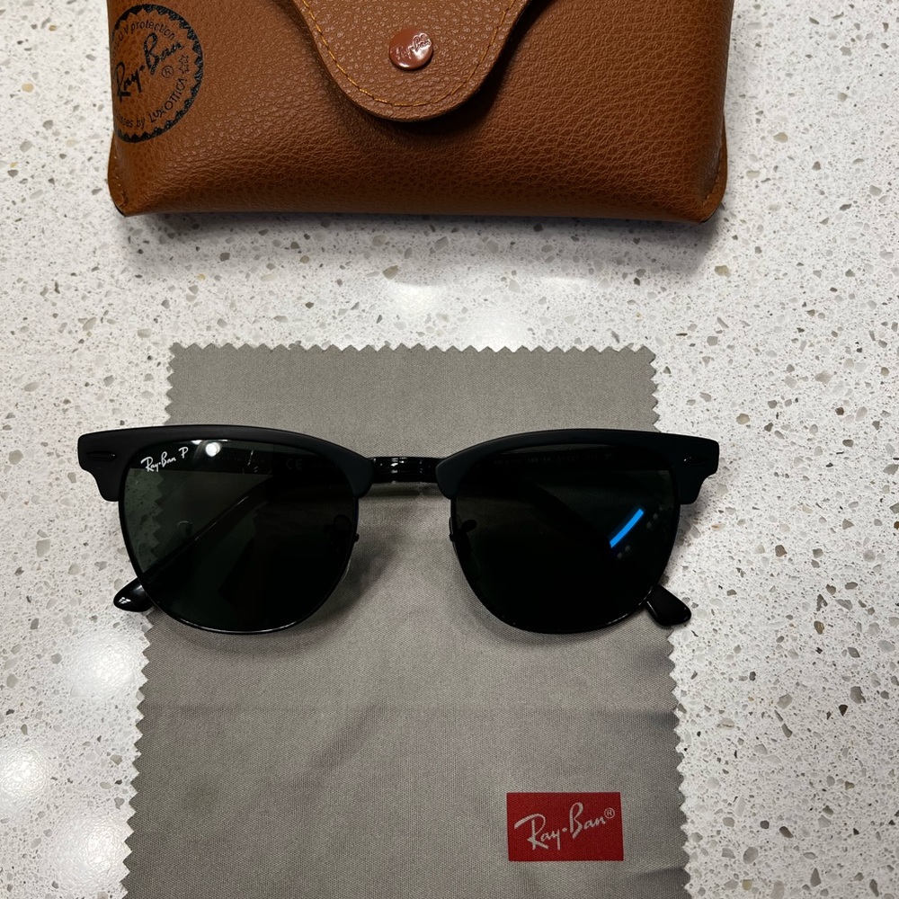Black Ray-Ban Clubmaster Sunglasses with Case